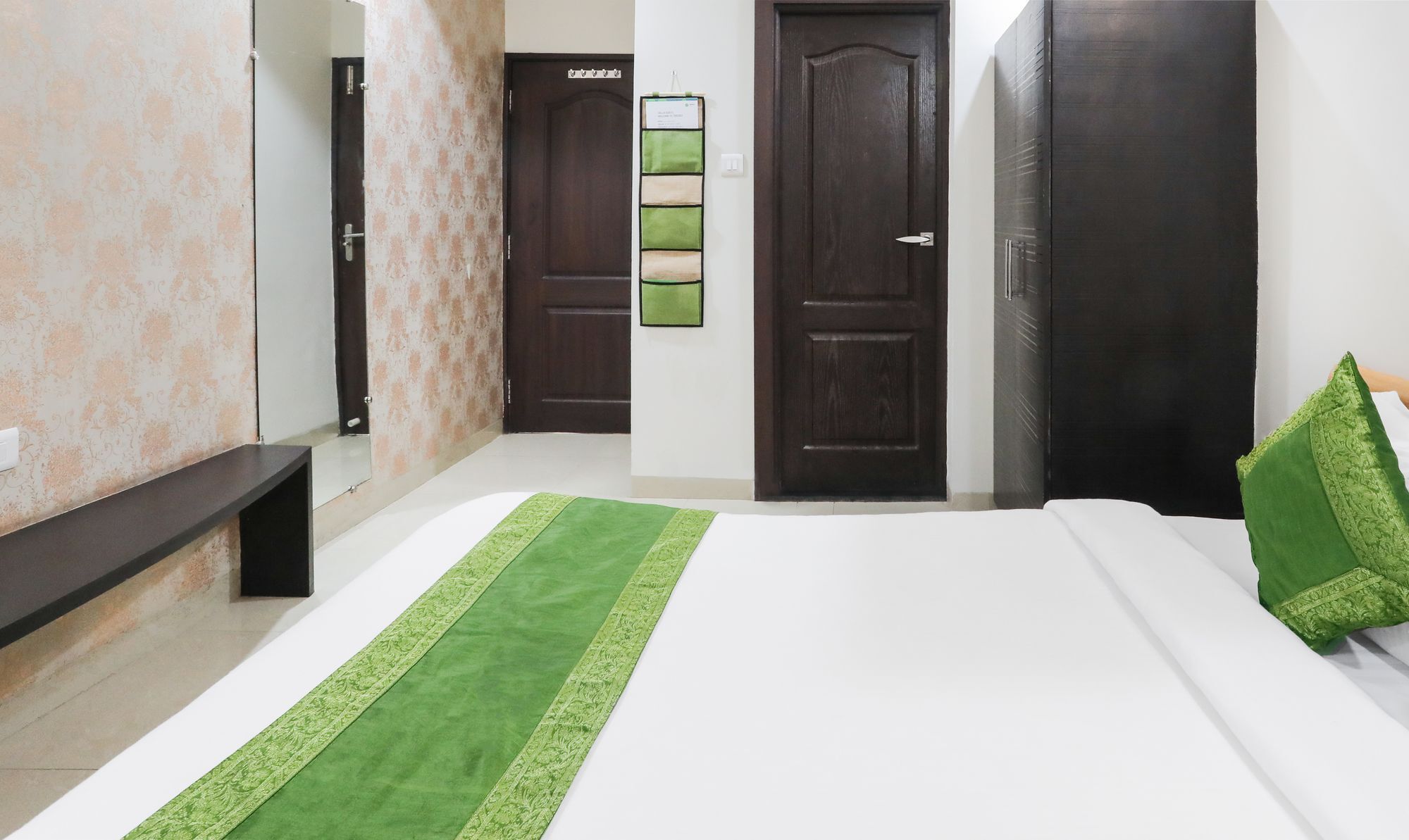 Super Townhouse Divya Palace Hotel Indore