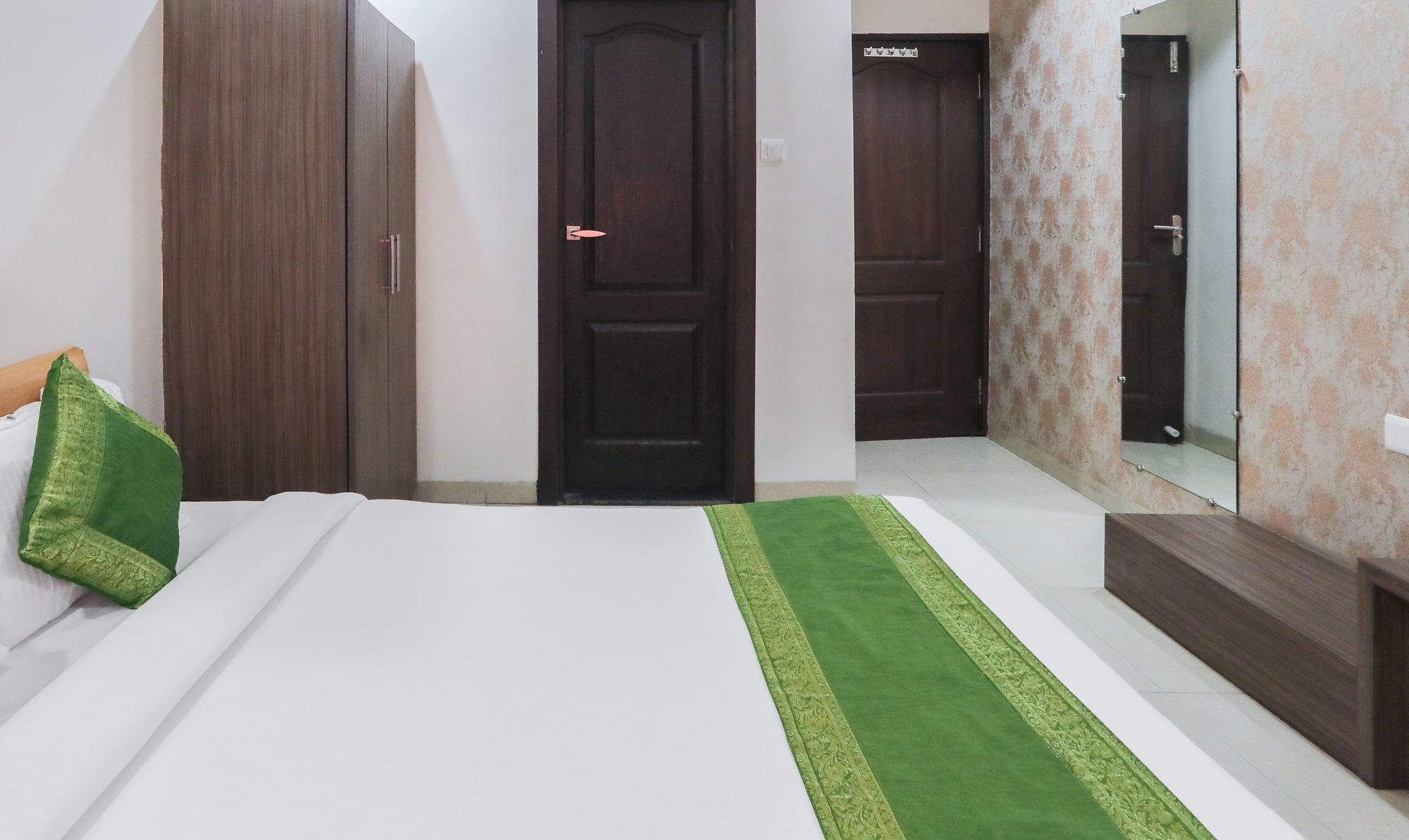 Super Townhouse Divya Palace Hotel Indore