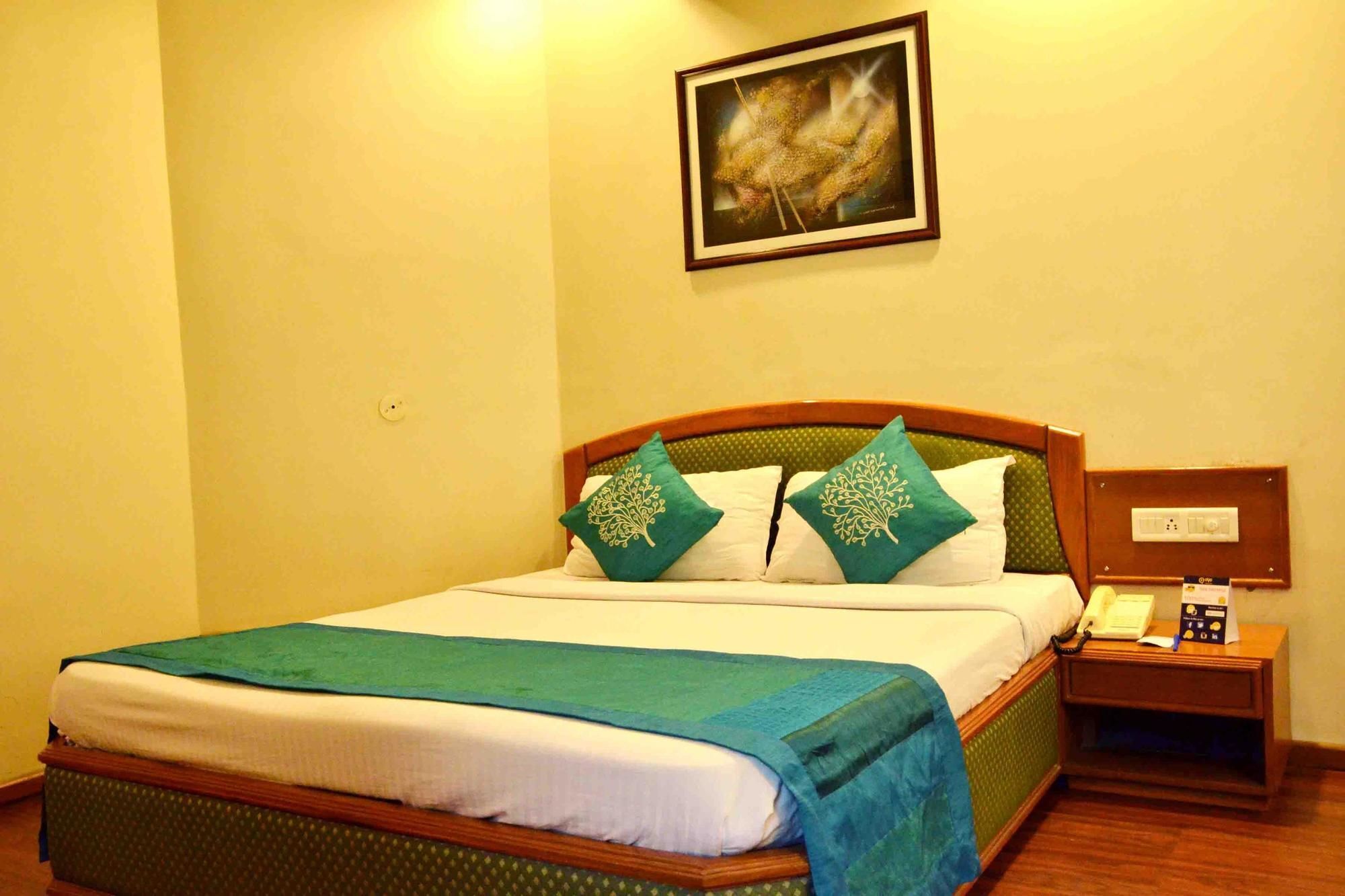 Oyo 1468 Princes Palace Indore