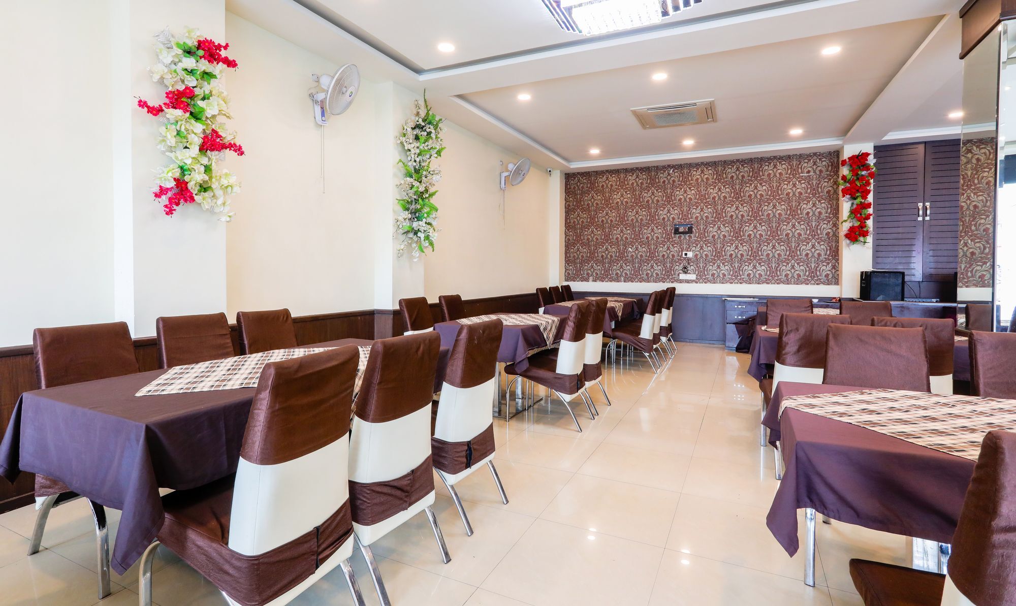 Super Townhouse Divya Palace Indore