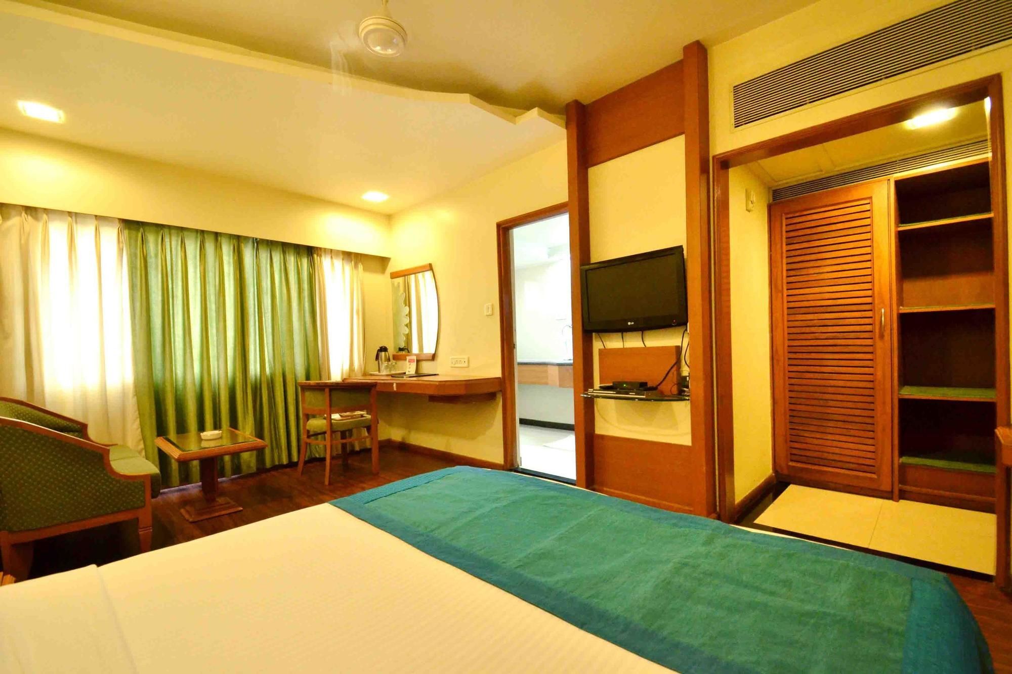 Oyo 1468 Princes Palace 3*
