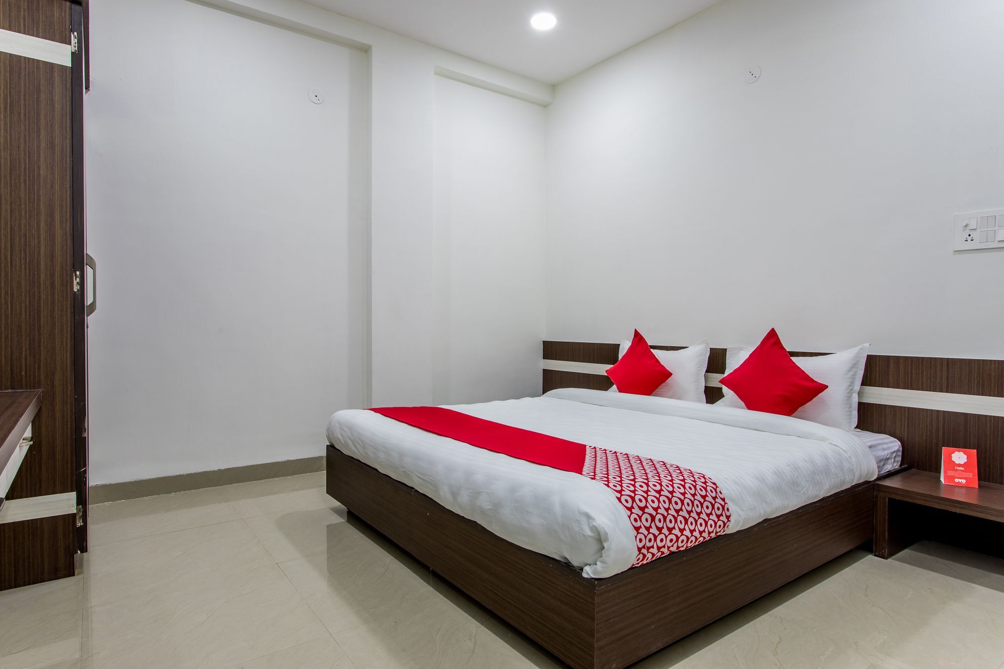 Fabhotel 7th Cloud Ab Road Indore