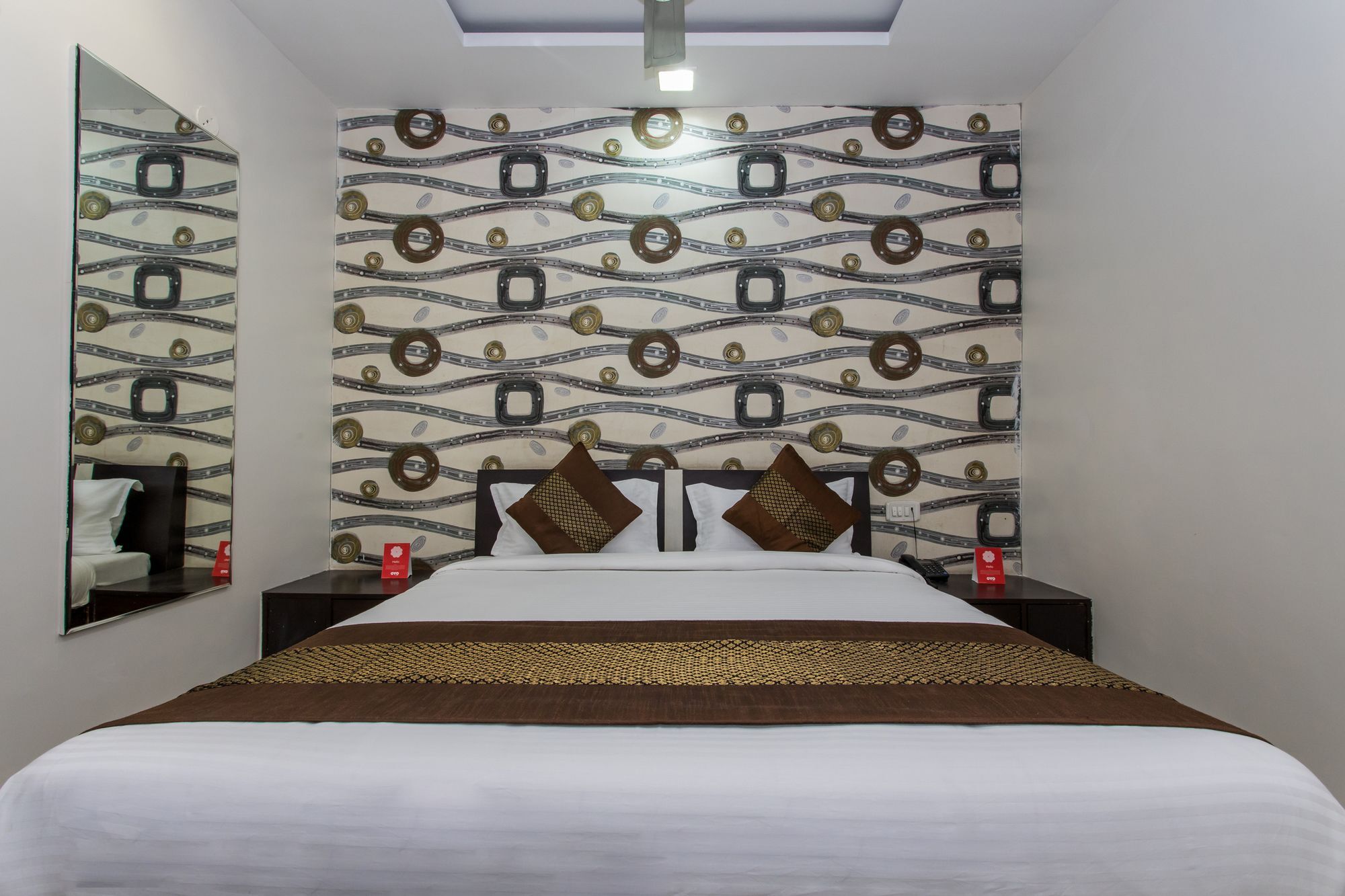 Hotel Fabhotel Galaxy Bhanwar Kuan Indore