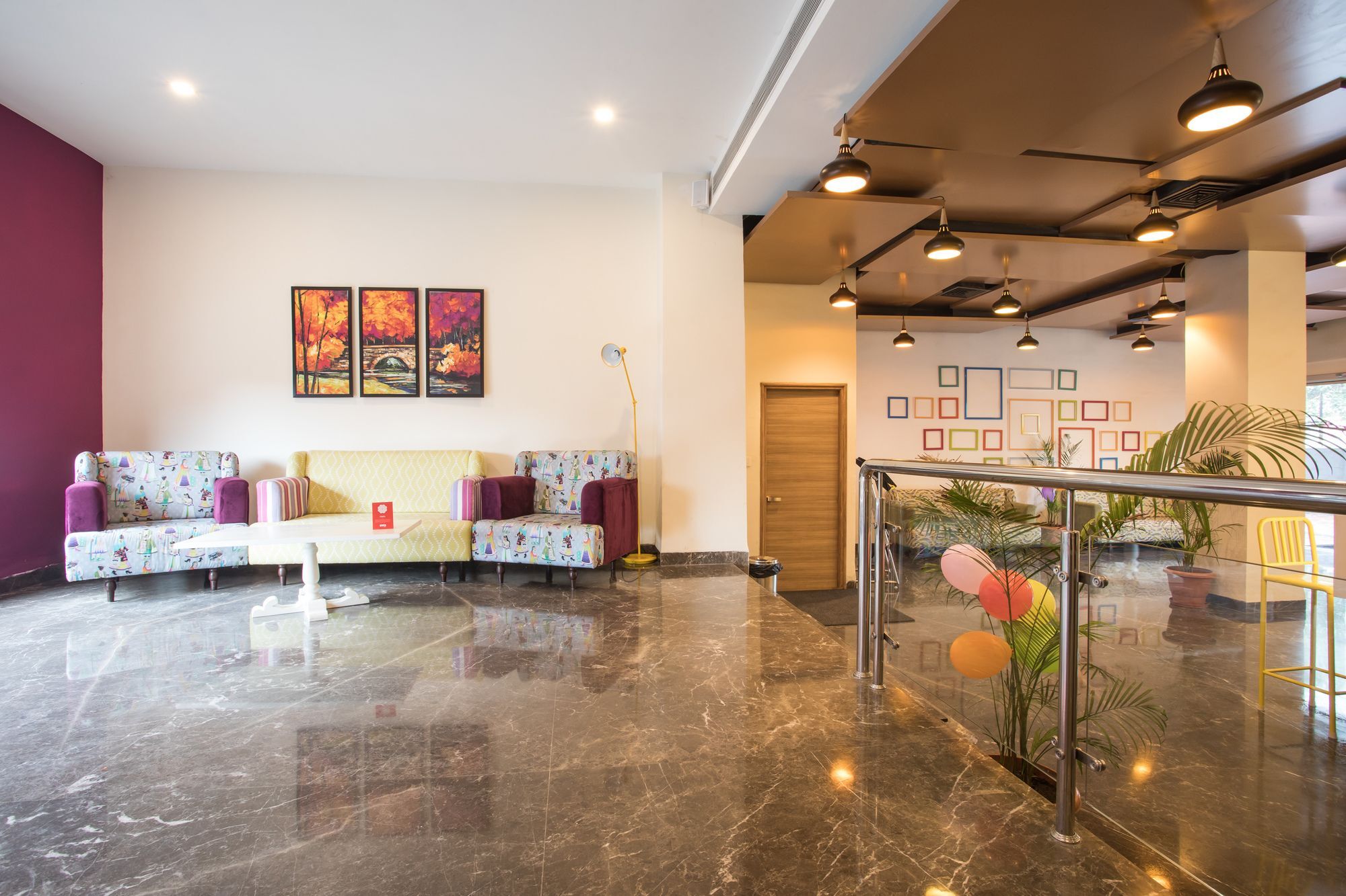 Hotel Oyo 9045 Cosmopolitan 2*