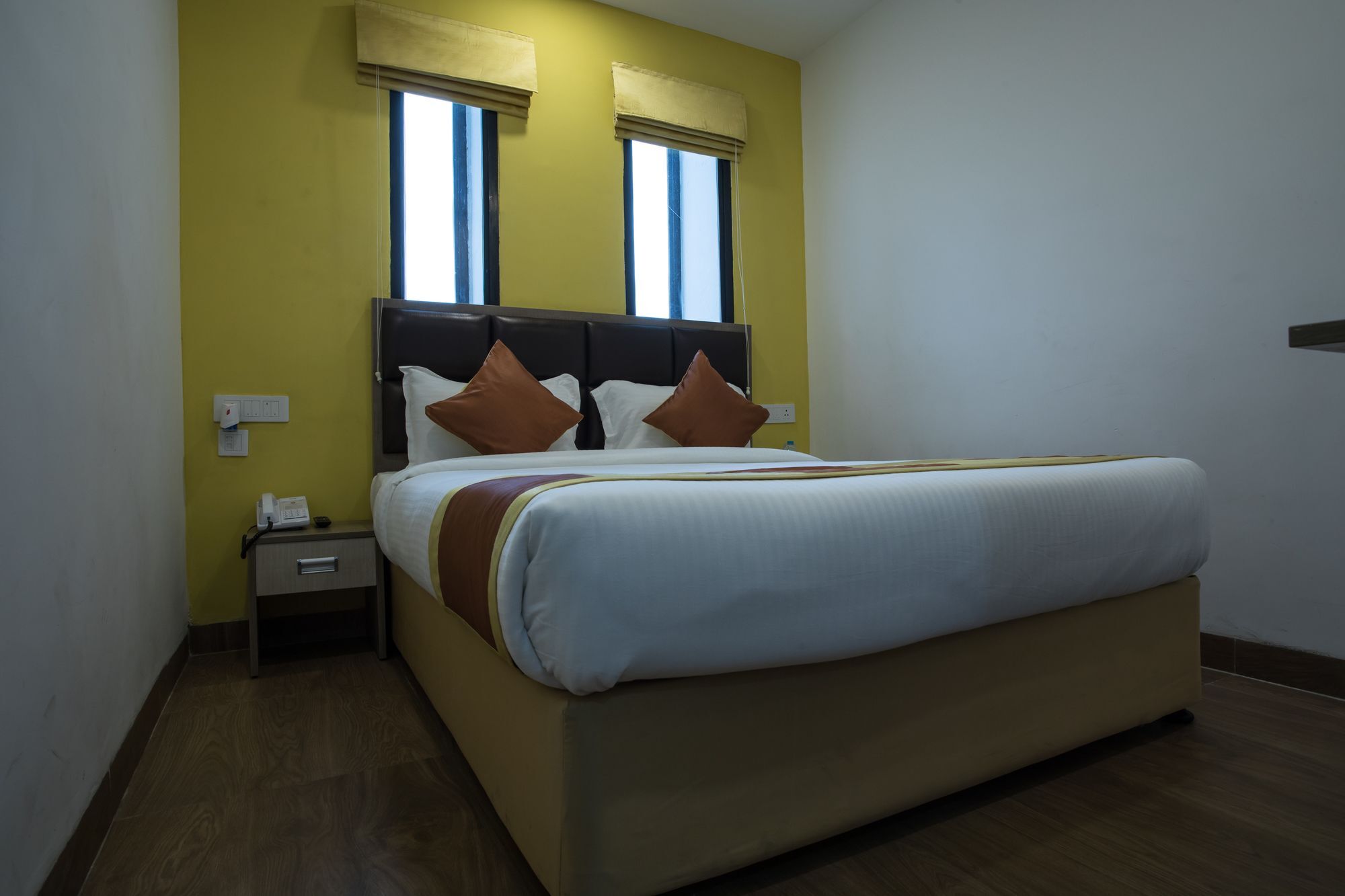 Hotel Oyo 9045 Cosmopolitan 2*