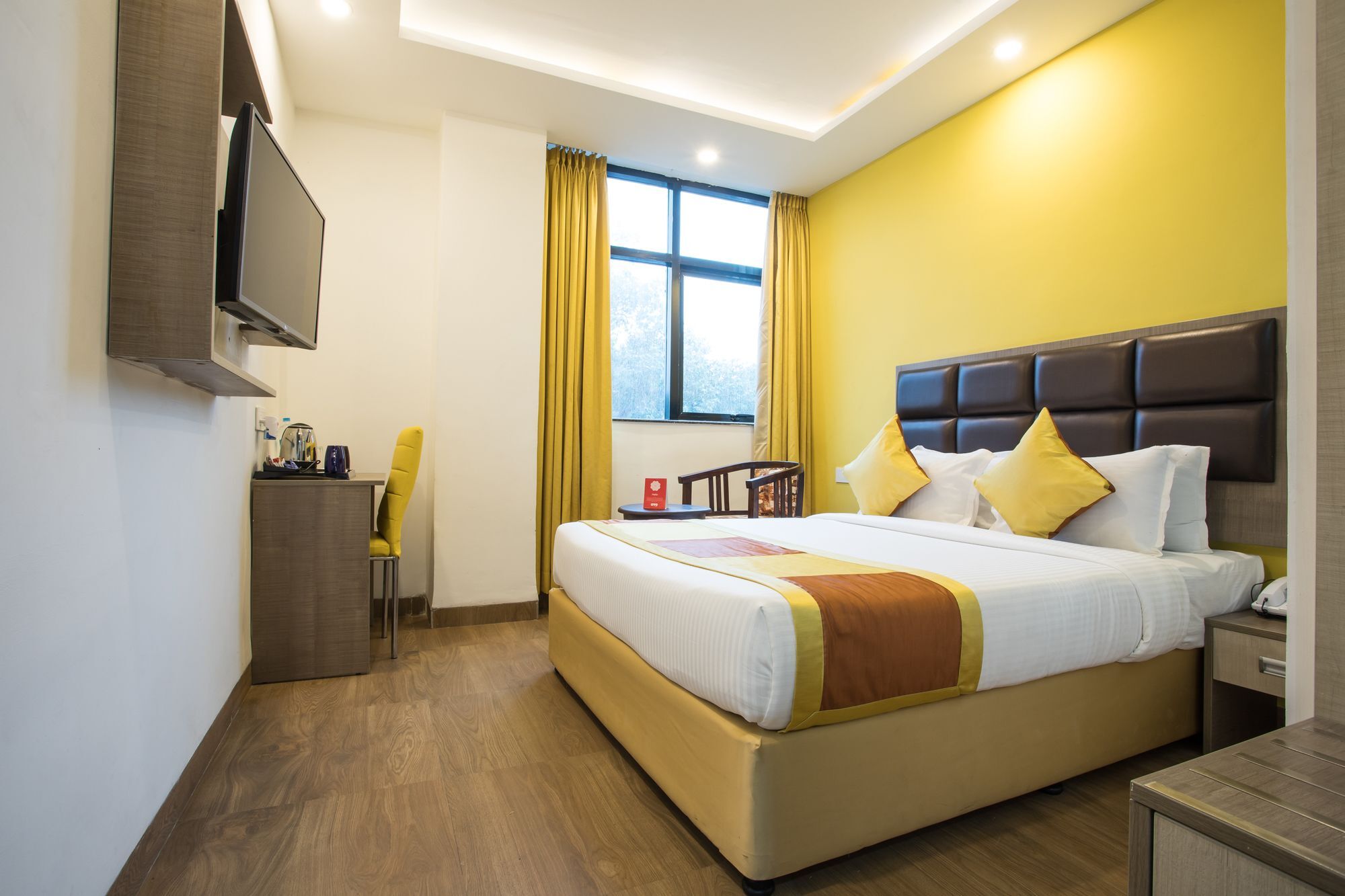 Hotel Oyo 9045 Cosmopolitan 2*