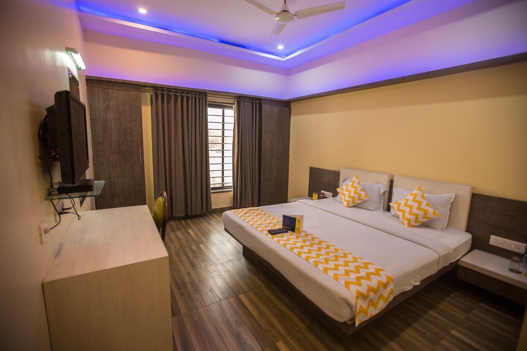 Capital O Swan Paradise Hotel Indore