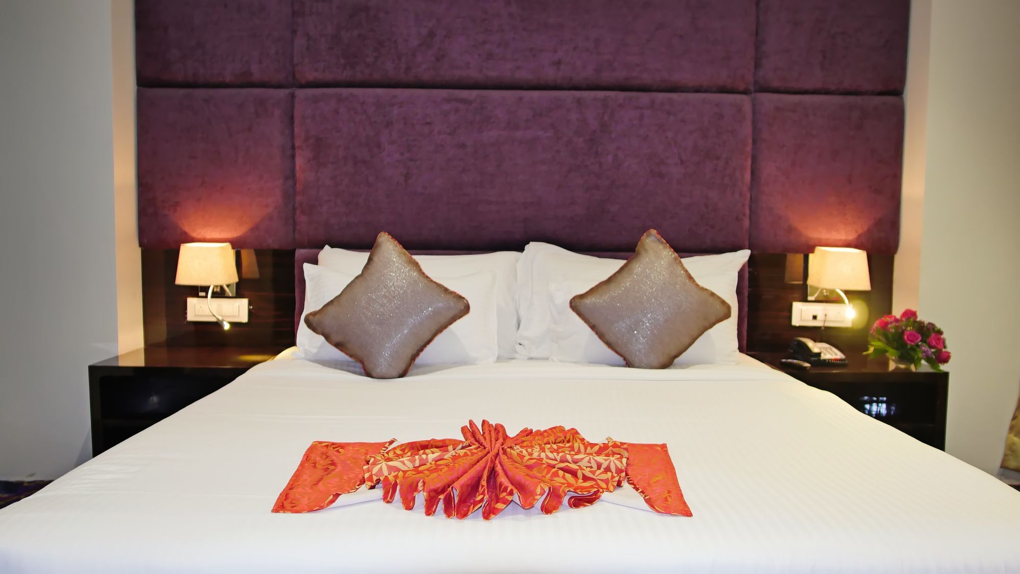 Pride & Convention Centre 5*