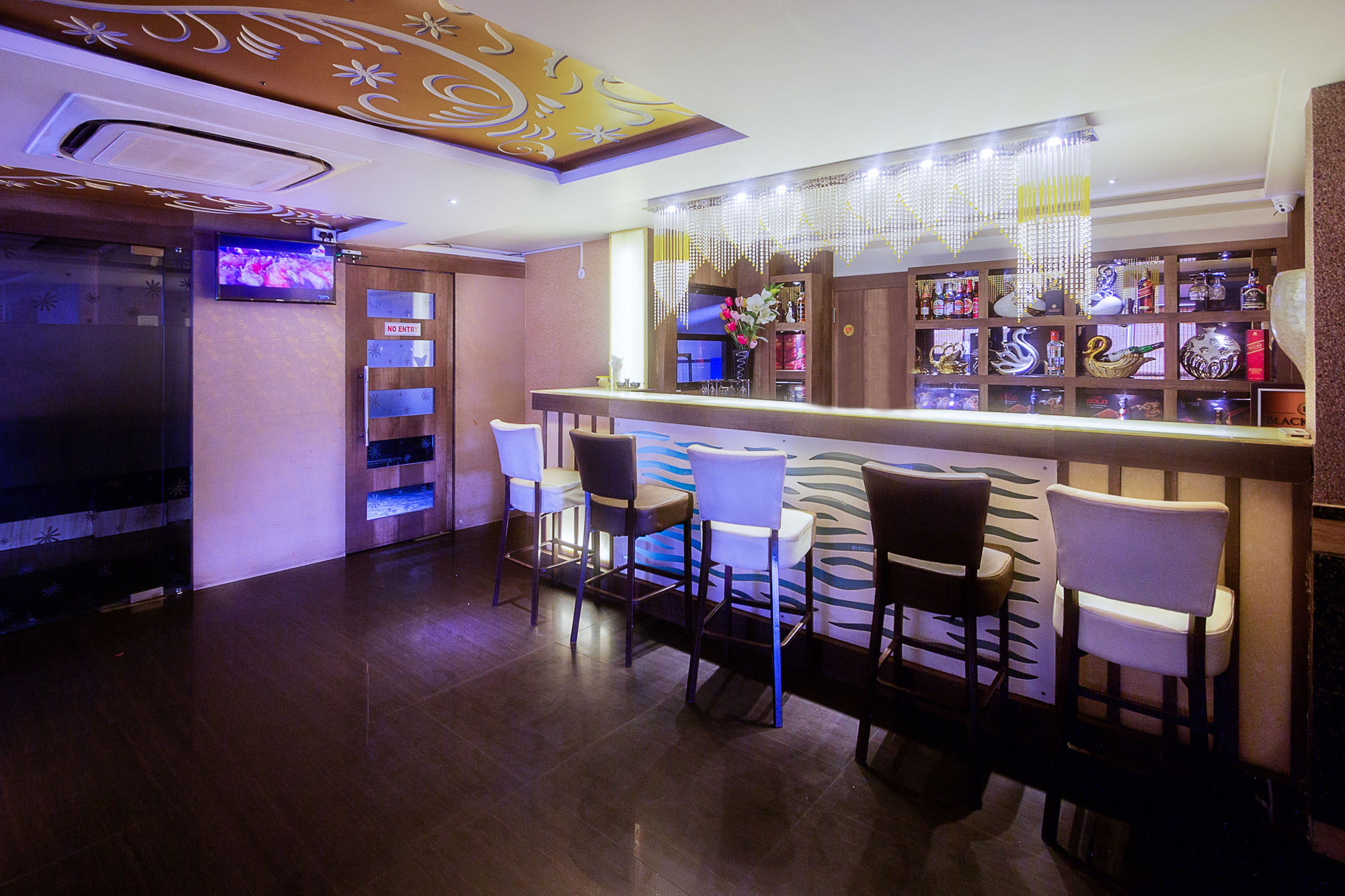 Treebo Shivani Indore