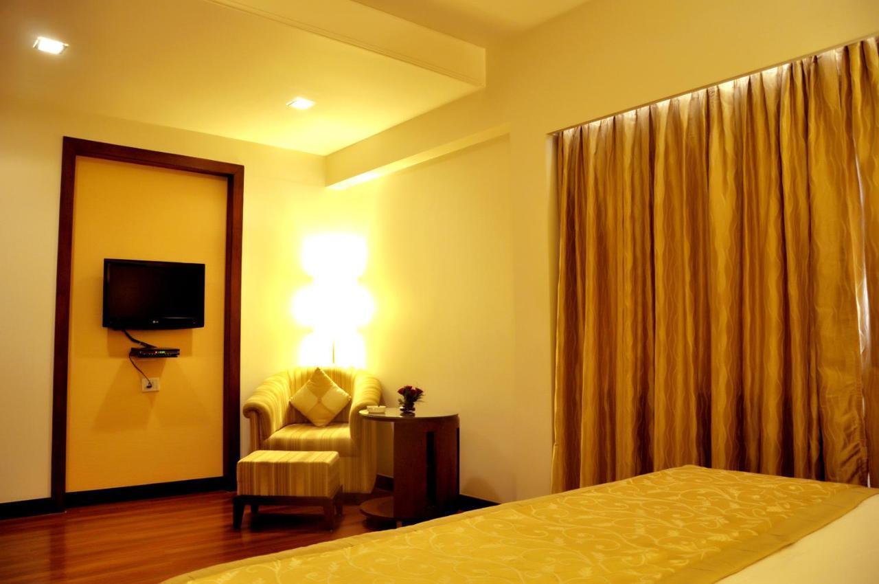 Surestay By Western Hotel 4*