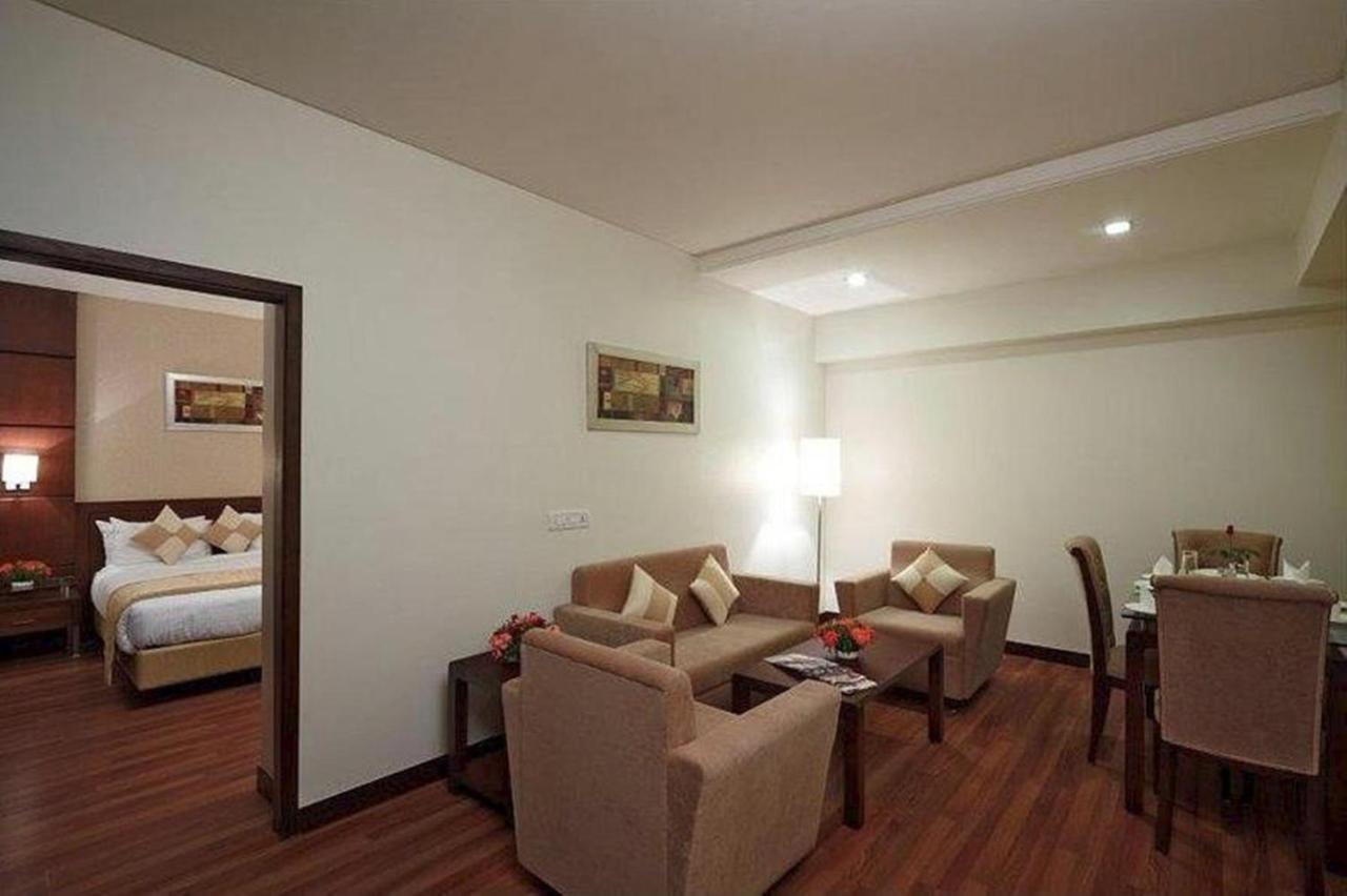 Surestay By Western Hotel