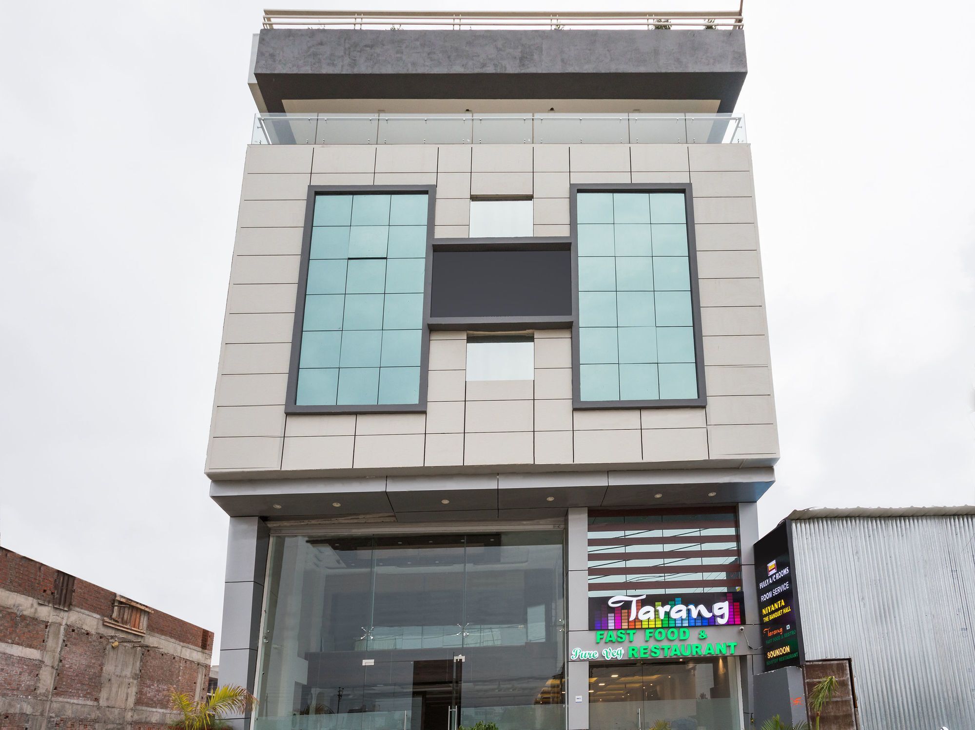 Hotel Oyo 15855 The Tripti