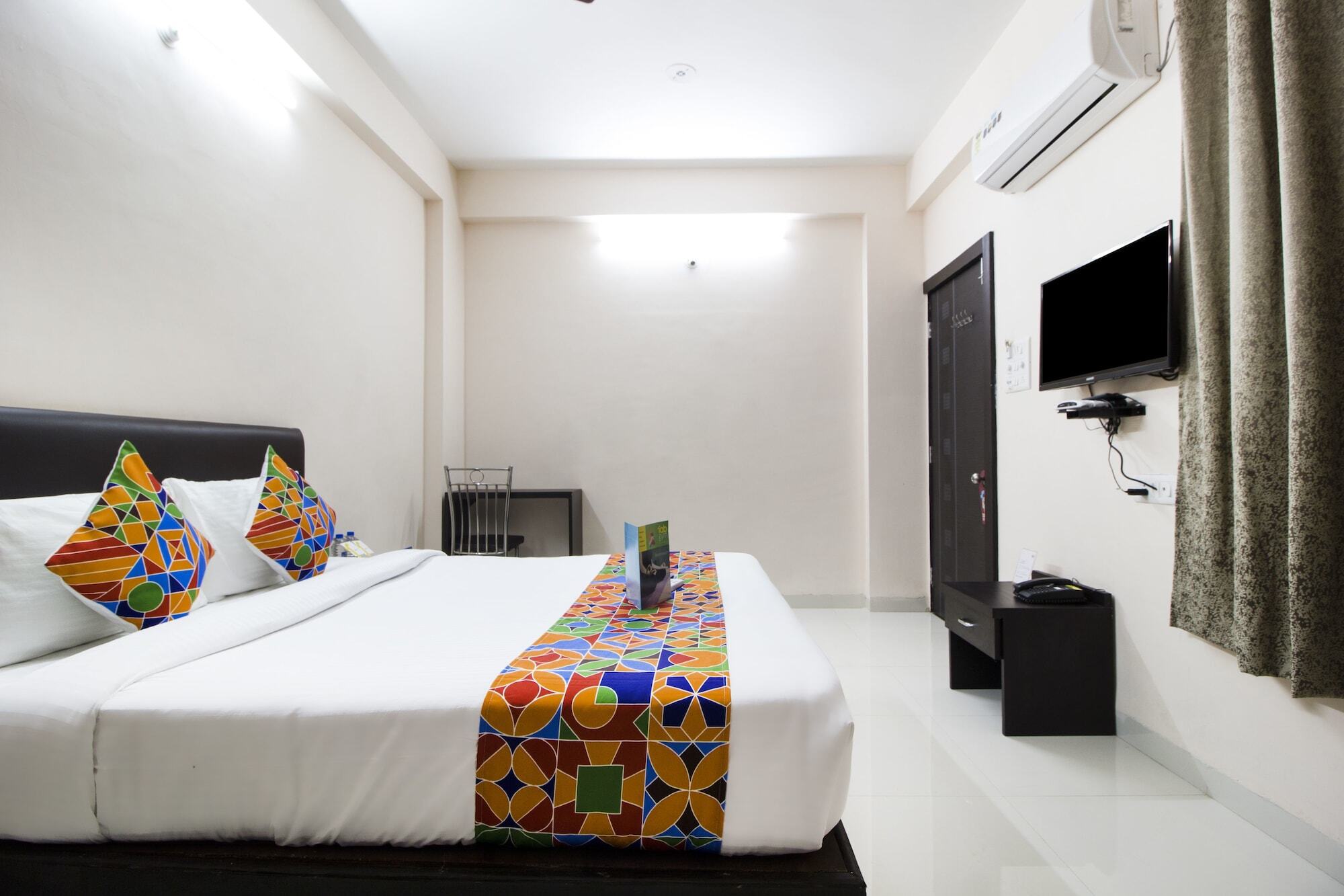 Hotel Fabhotel Grand Valley
