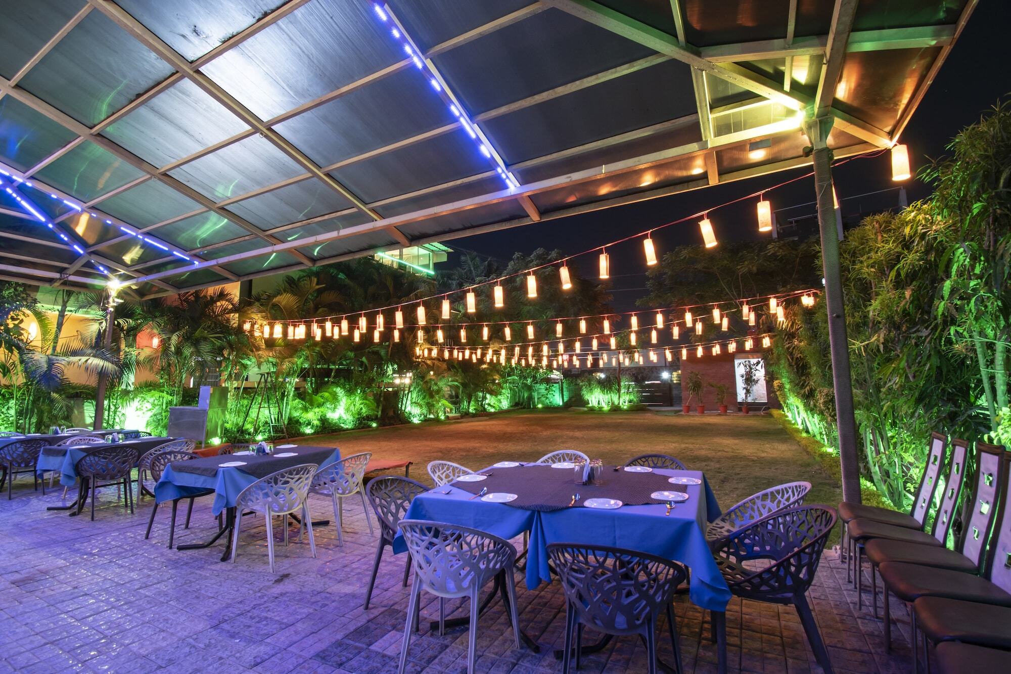Fabexpress Signature Hotel Indore