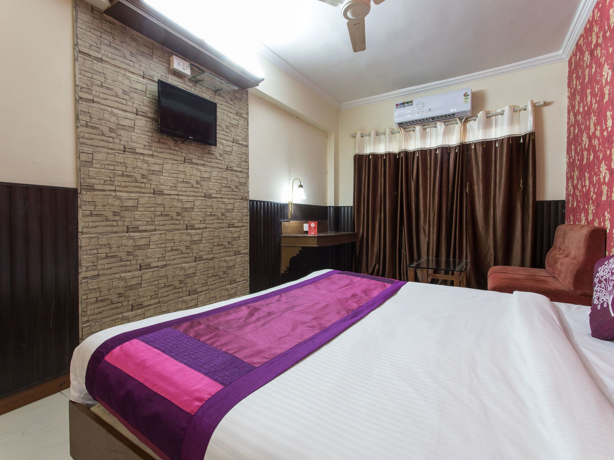 Oyo 3883 Grande Royale Hotel