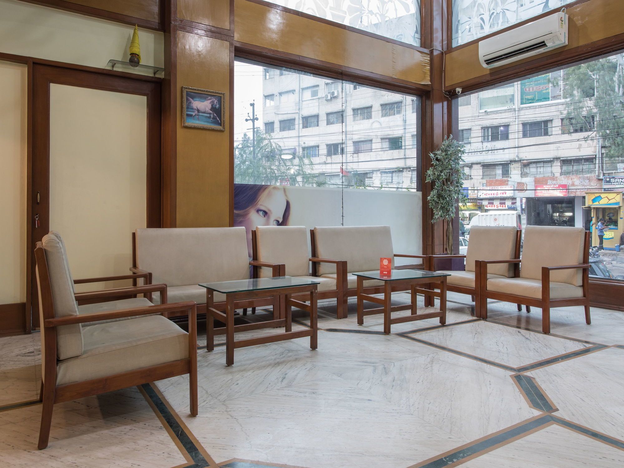 Oyo 3883 Grande Royale Hotel