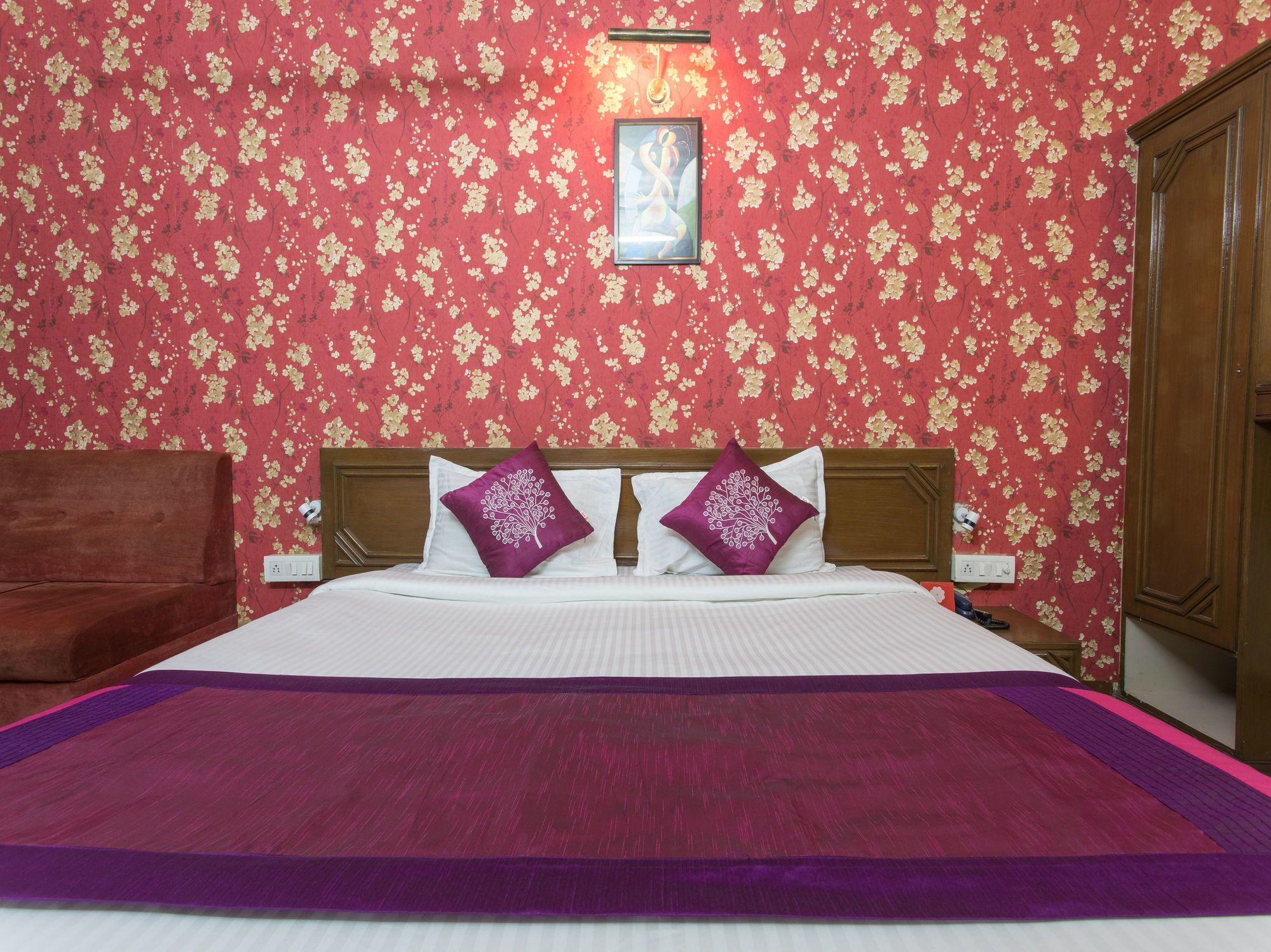 Oyo 3883 Grande Royale 3*