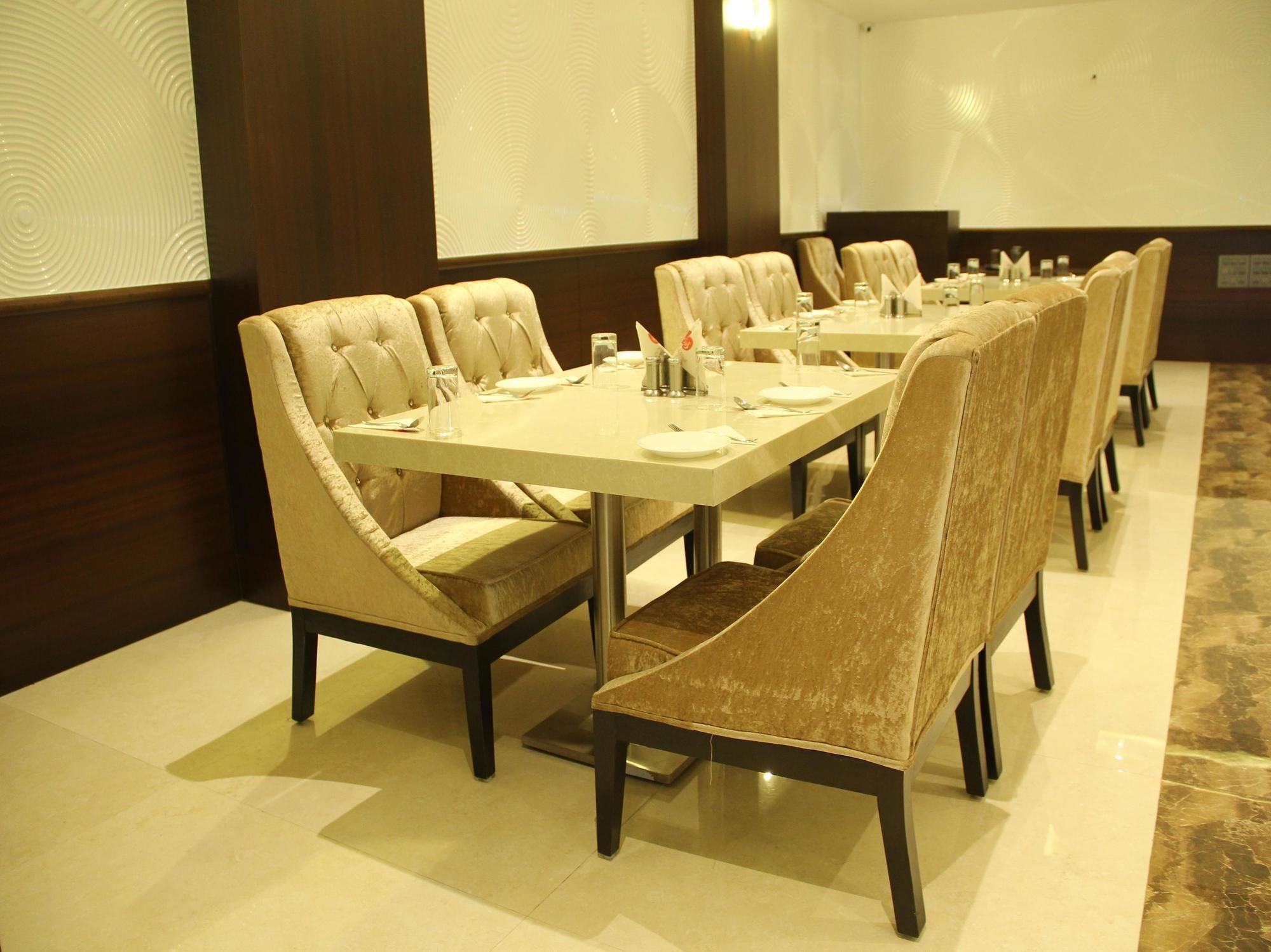 Oyo 8191 Silvotel 1 Hotel