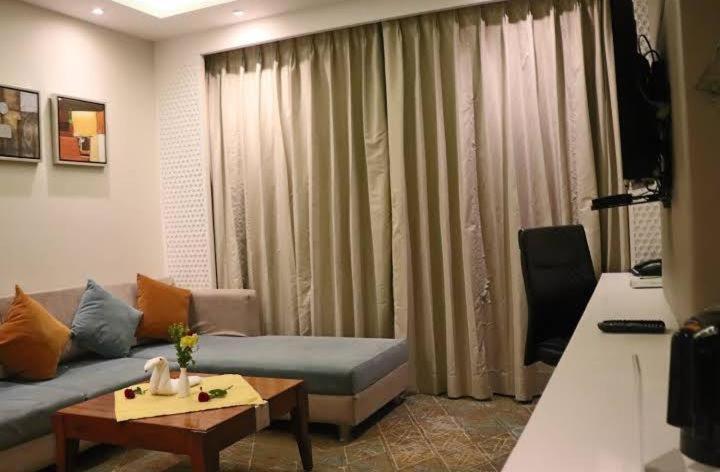 Hotel Surestay By Western Indore