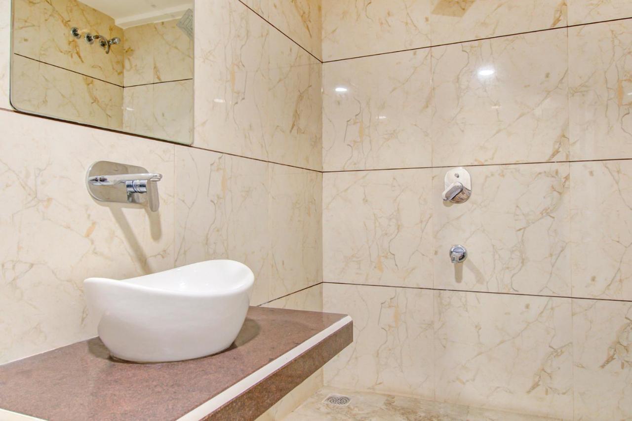 Fabhotel Rajnandani Residency Bhawarkua Hotel