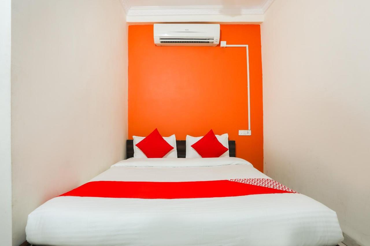Hotel Oyo 60844 Jash Garden Restaurant 3*