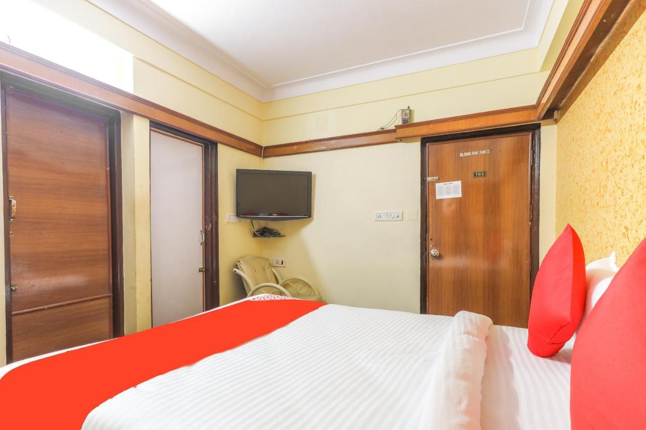 Oyo 62194 Pleasure Palace
