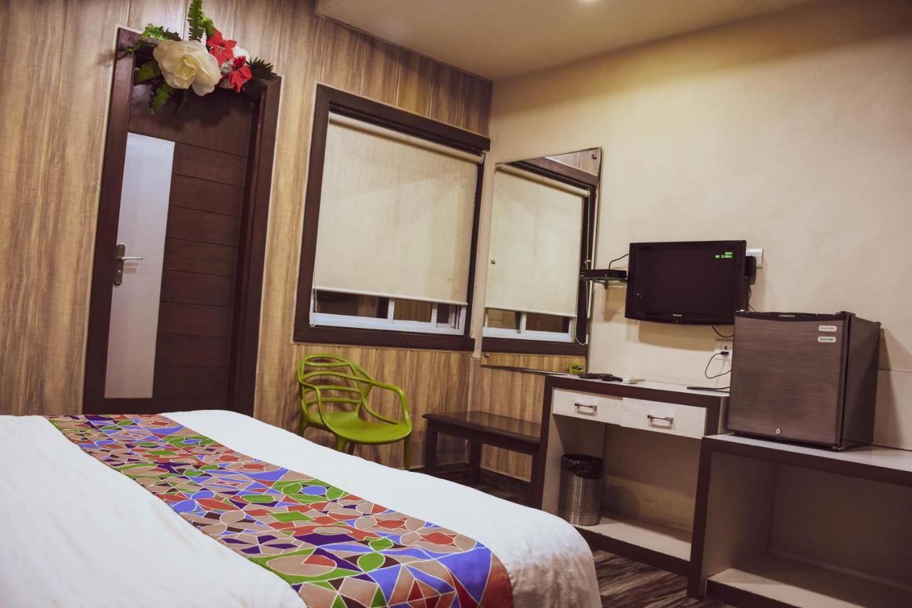 Kings Park Hotel 2*