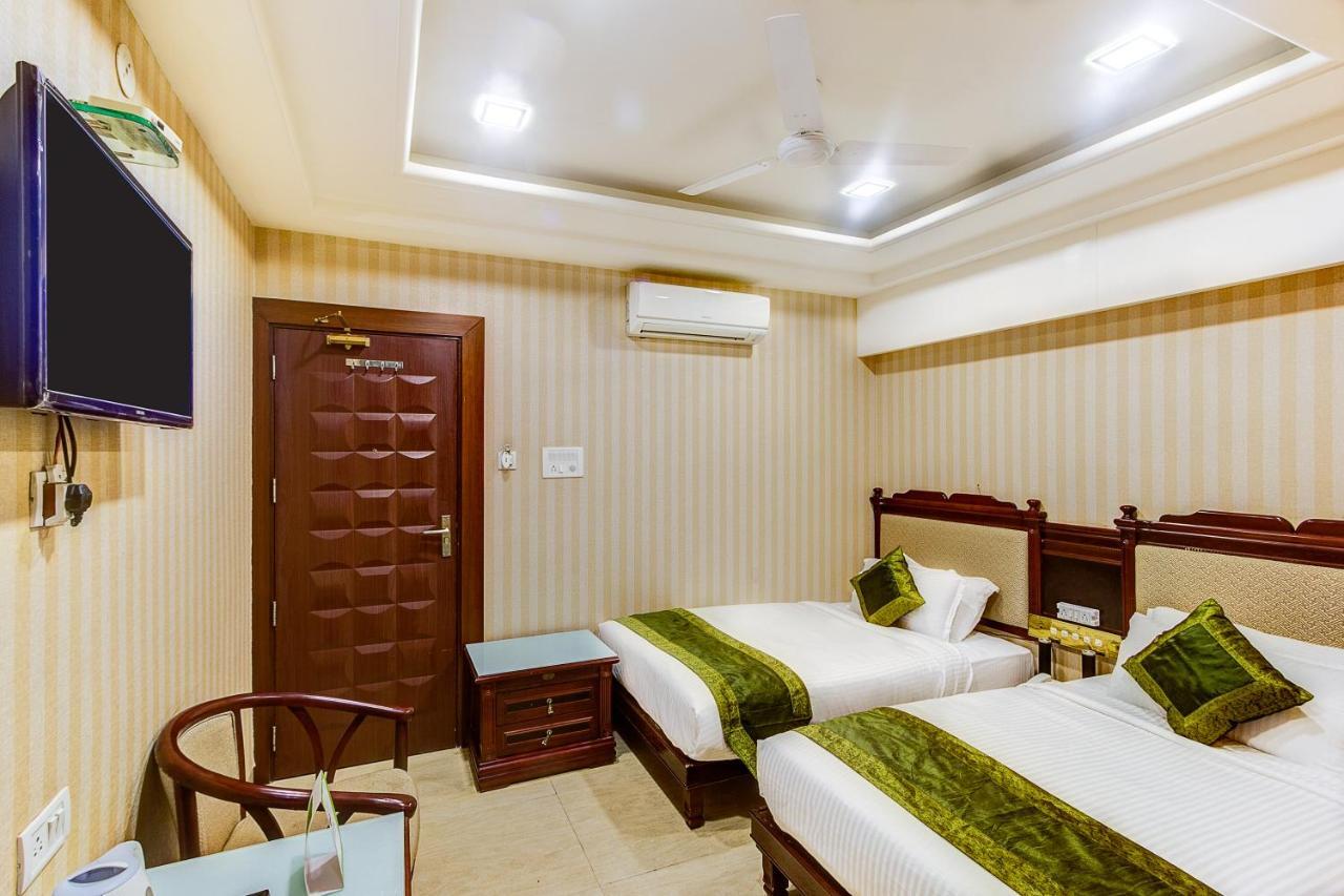 Hotel Treebo Shivani Indore
