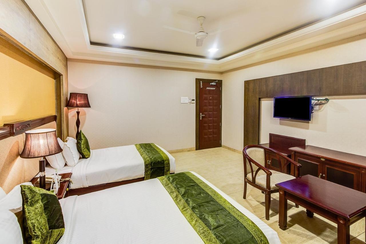 Hotel Treebo Shivani 3*