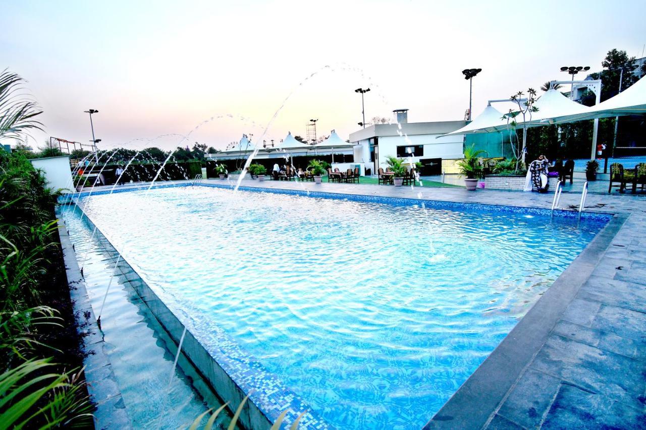 Solaris And Club 4* Indore