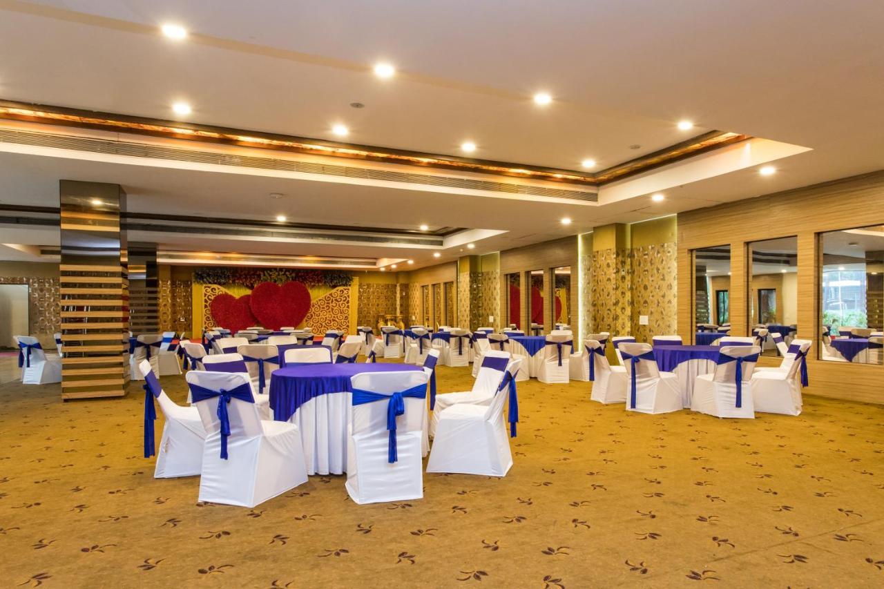 Solaris And Club 4* Indore