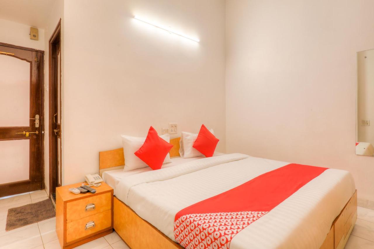 Oyo 22316 Kamla Kunj Garden Indore