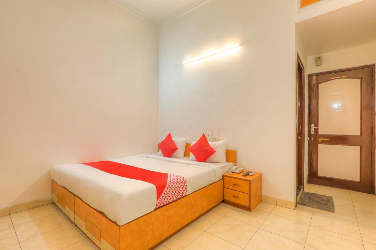 Oyo 22316 Kamla Kunj Garden 3*
