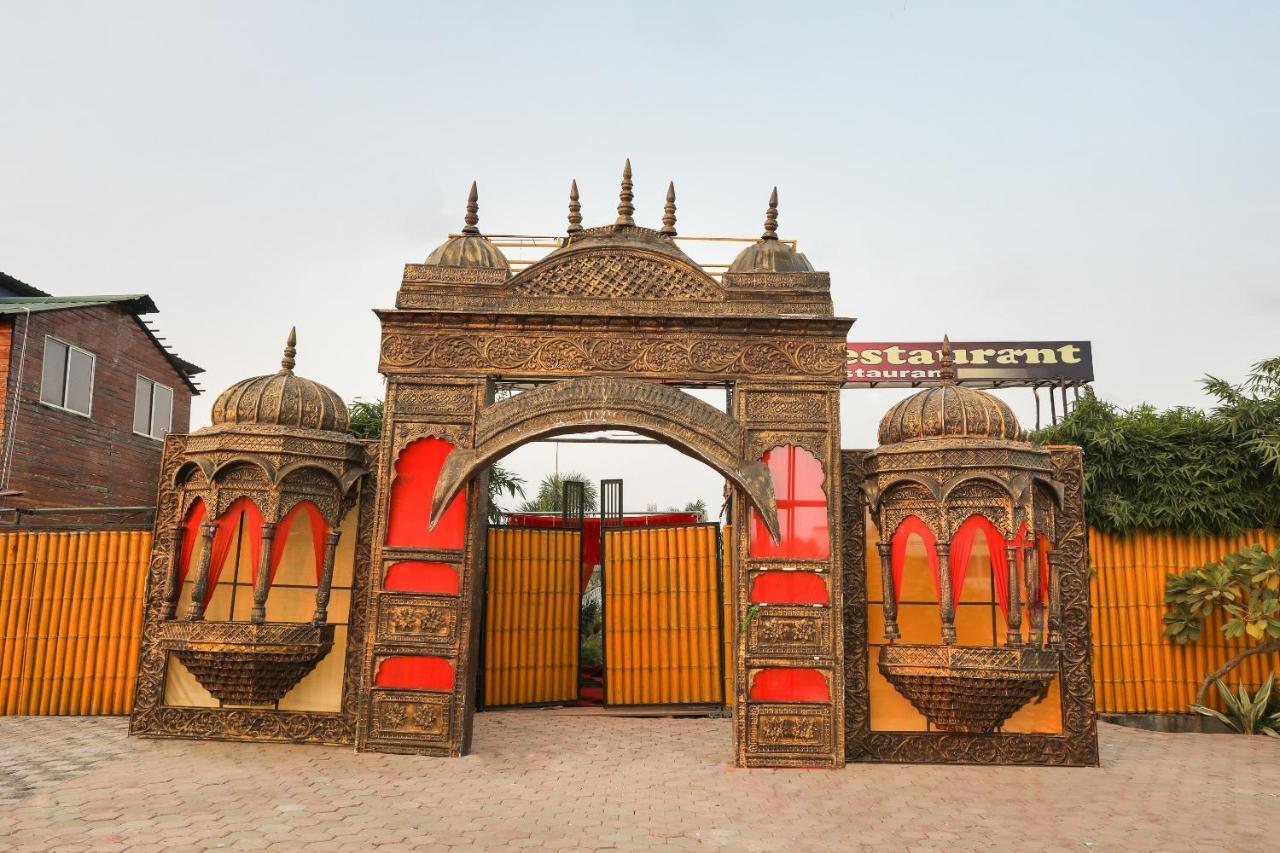 Oyo 60844 Jash Garden Restaurant Indore