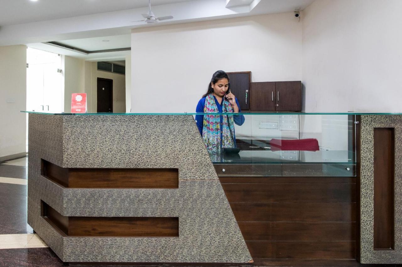 Oyo 18440 Shri Ramkrishna Bagh 3* Indore