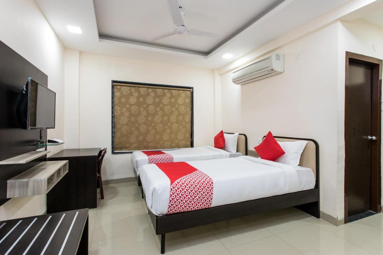 Oyo 18440 Shri Ramkrishna Bagh 3*