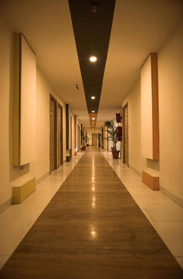 Cosmopolitan Hotel Indore