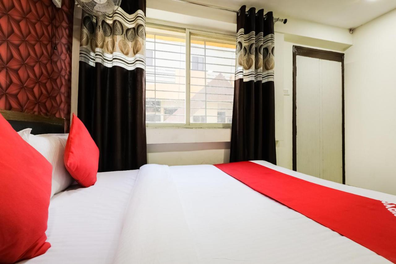 Oyo 30524 Relax Hotel