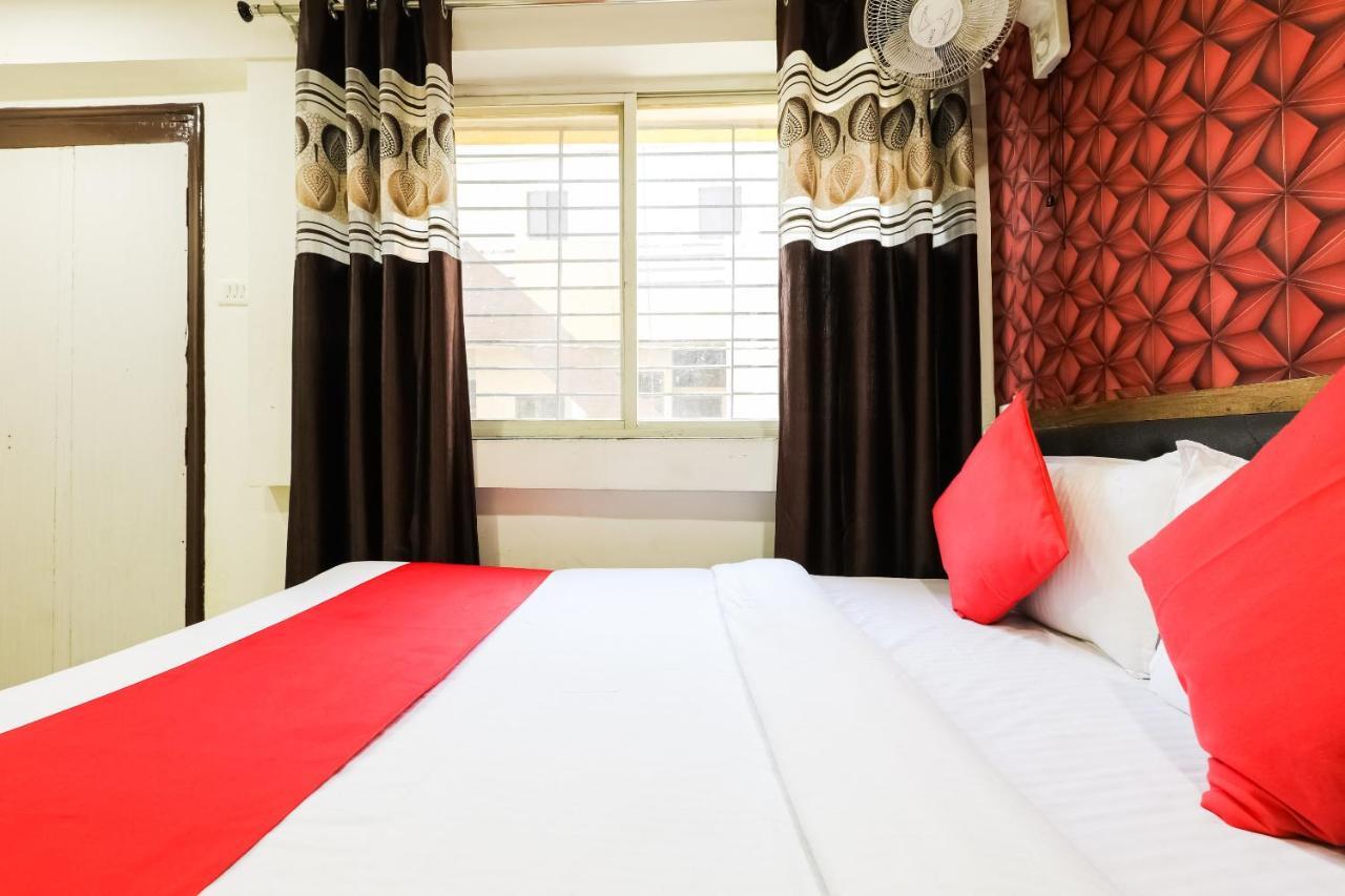 Hotel Oyo 30524 Relax