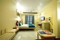Oyo Near Chl Hospital Hotel 3*